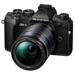 Aparat OM SYSTEM OM-5 czarny + M.Zuiko Digital ED 14‑150 mm f/4-5.6 II