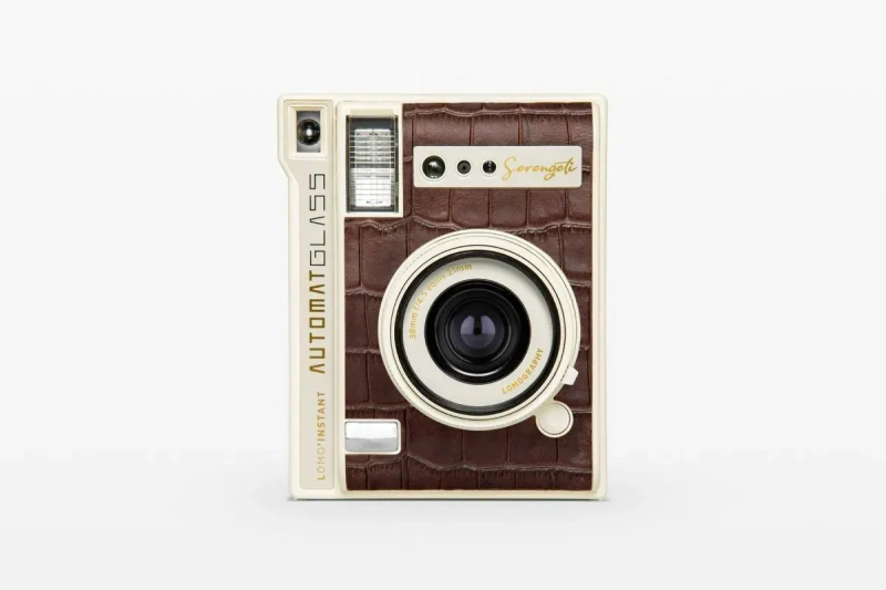 lomo-instant-automat-glass-and-lenses-serengeti-4.webp