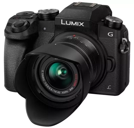 Panasonic DMC G7 Czarny + 14-42 mm f/3.5-5.6