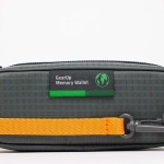 portfel-na-karty-pamieci-lowepro-4.webp