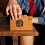 Odtwarzacz kaset We Are Rewind Portable Cassette Player Serge Bluetooth Pomarańczowy - Orange