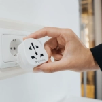 Adapter podróżny Verbatim EU/UK/USWTEU-02 49549 Biały - White