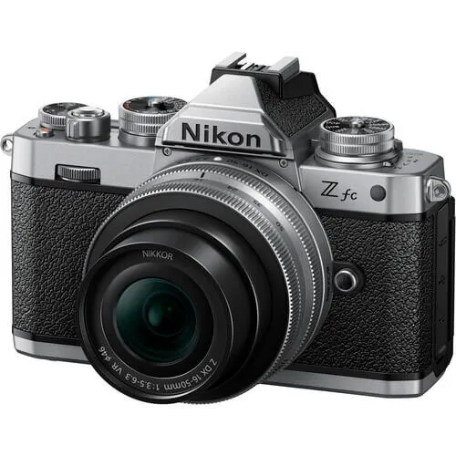 Aparat Nikon Z fc + DX 16-50mm f/3.5-6.3 VR