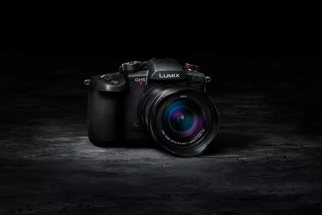 aparat-panasonic-lumix-gh5-ii-leica-dg-vario-elmarit-12-60mm-f-2-8-4-0-dc-gh5m2l