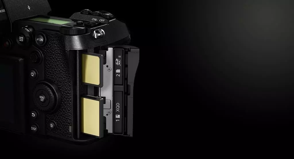 aparat-panasonic-lumix-s1-dc-s1e-k