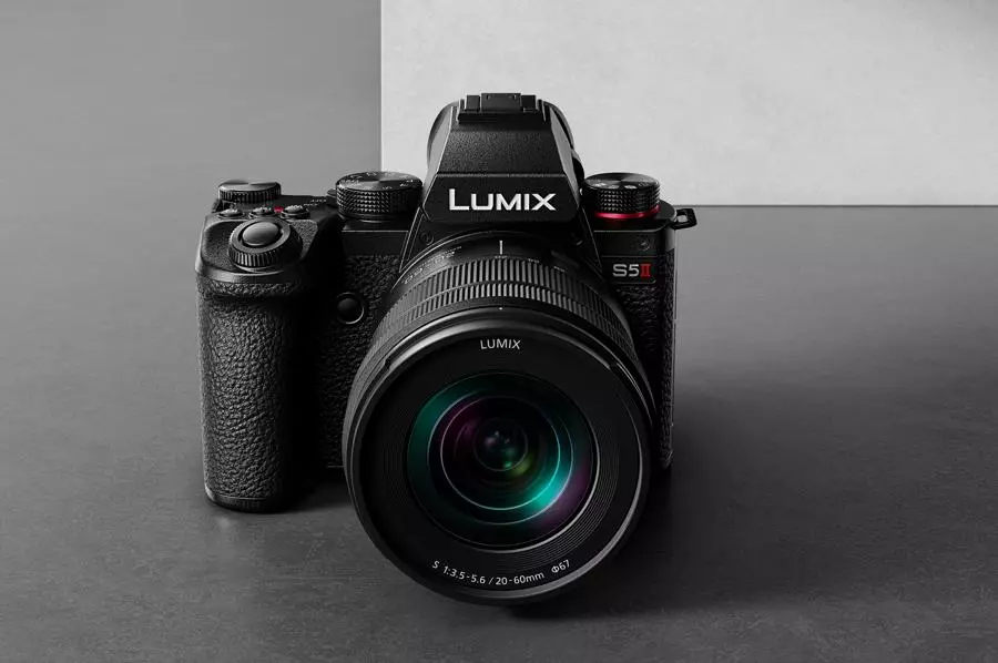panasonic-lumix-s5ii-50-mm-f-1-8-dc-s5m2ce