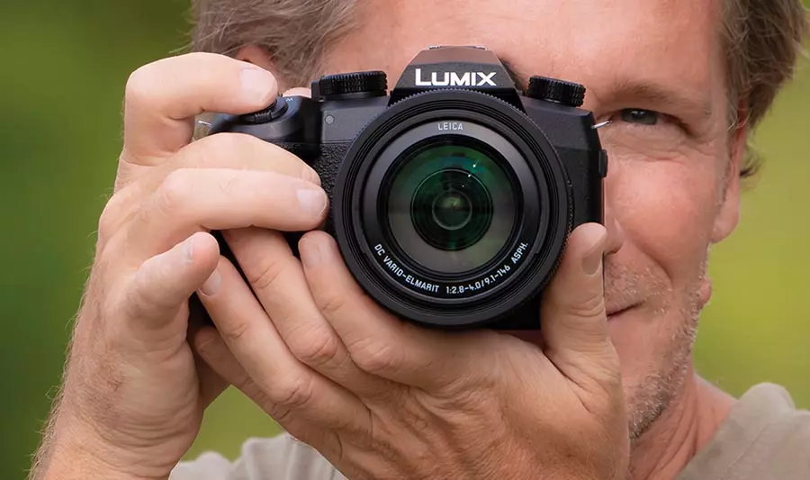 aparat-panasonic-lumix-fz1000-ii-dc-fz10002ep