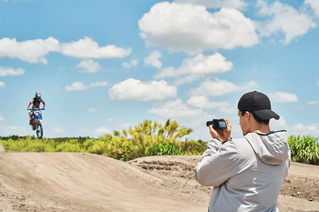 Aparat-Sony-DSC-RX100-VII