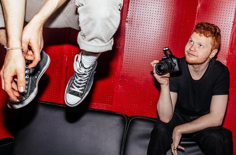 Aparat Canon EOS 2000D body