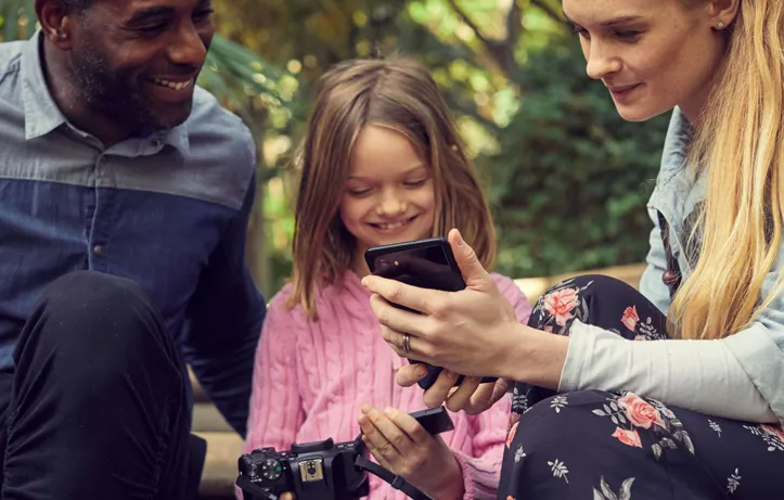 Aparat Canon EOS 250D + 18-55 IS STM