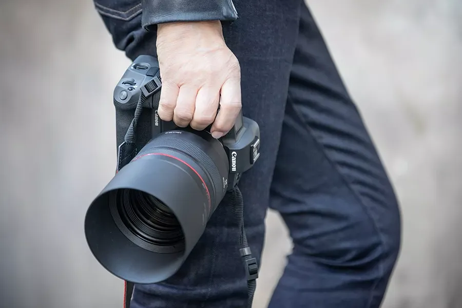Canon RF 85 mm f/1.2 L USM