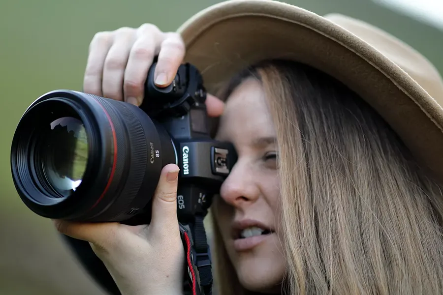 Canon RF 85 mm f/1.2 L USM