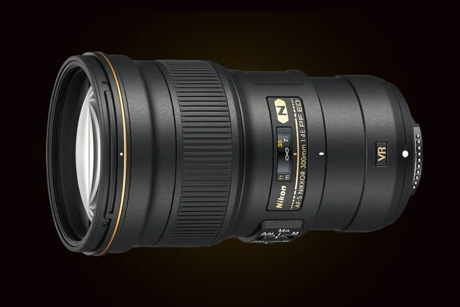 Nikon AF-S Nikkor 300 mm f/4 E PF ED VR