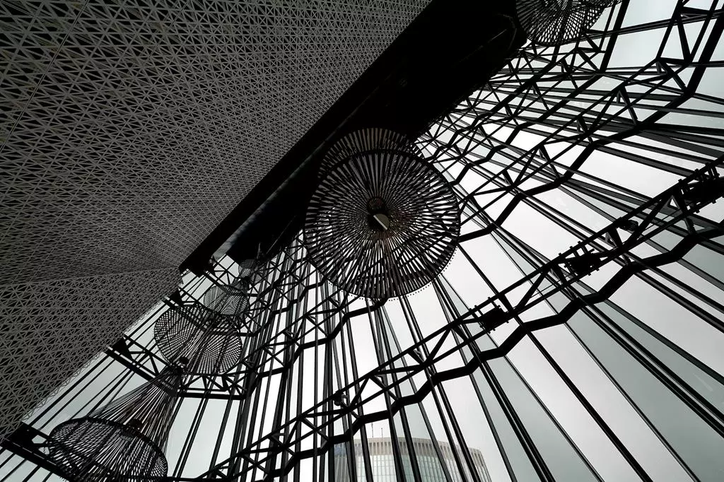 Obiektyw Sigma 14-24 mm f/2.8 DG DN Art / Sony E // Najlepszy szerokokątny obiektyw zoom do bezlusterkowca TIPA 2020 //