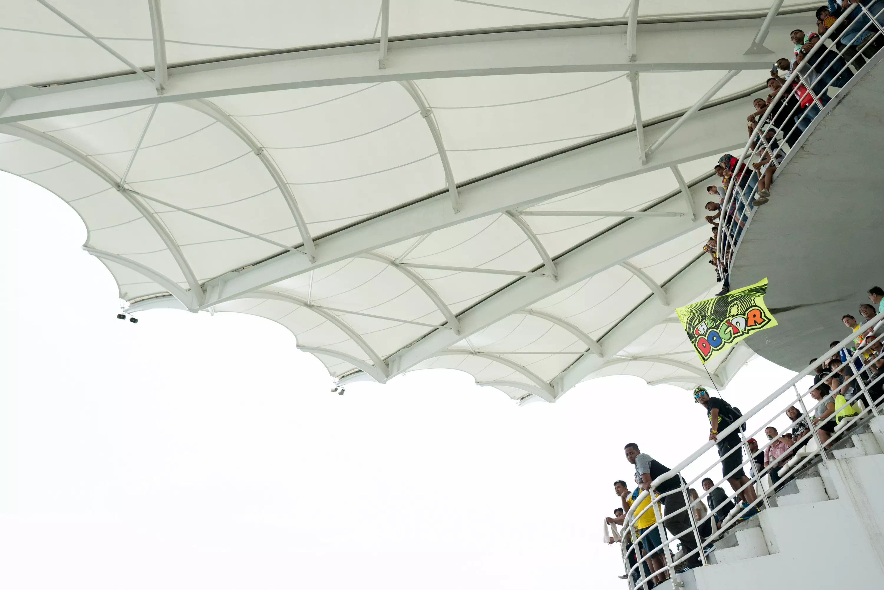 Obiektyw Sigma 16 mm f/1.4 DC DN Contemporary / Canon EF-M