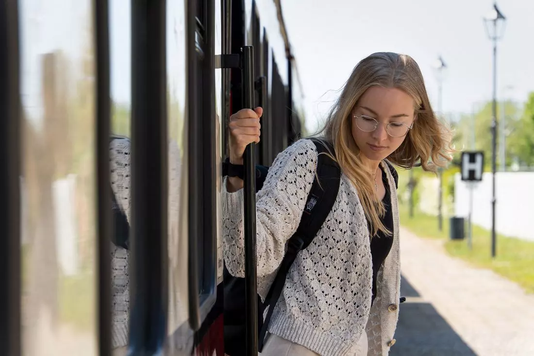 obiektyw-tamron-18-300mm-f-3-5-6-3