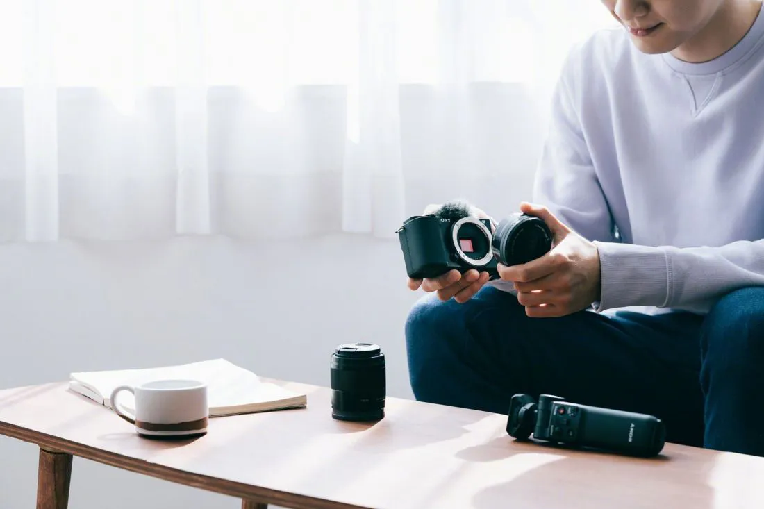 Sony ZV-E10 + E PZ 16-50mm f/3.5-5.6 OSS