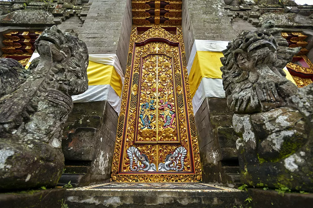 obiektyw-nikon-nikkor-10-24-mm-f-3-5-4-5g-ed