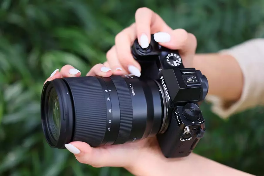 obiektyw-tamron-17-70-mm-f-2-8-di-iii-a-vc-rxd-b070x-fujifilm