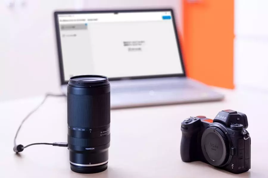 obiektyw-tamron-70-300-mm-f-4-5-6-3-di-iii-rxd-a047-nikon-z
