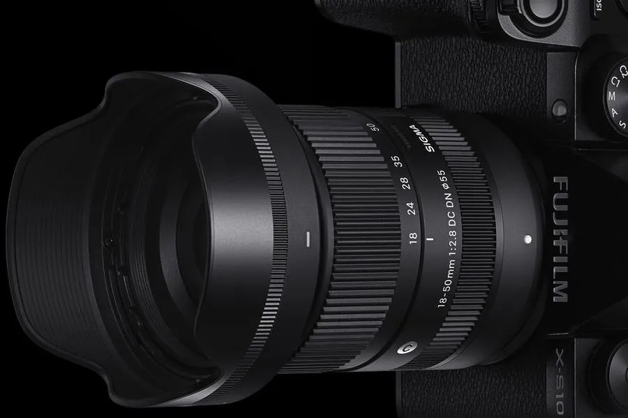 Obiektyw Sigma 18-50 mm f/2.8 DC DN Contemporary / FujiFilm X