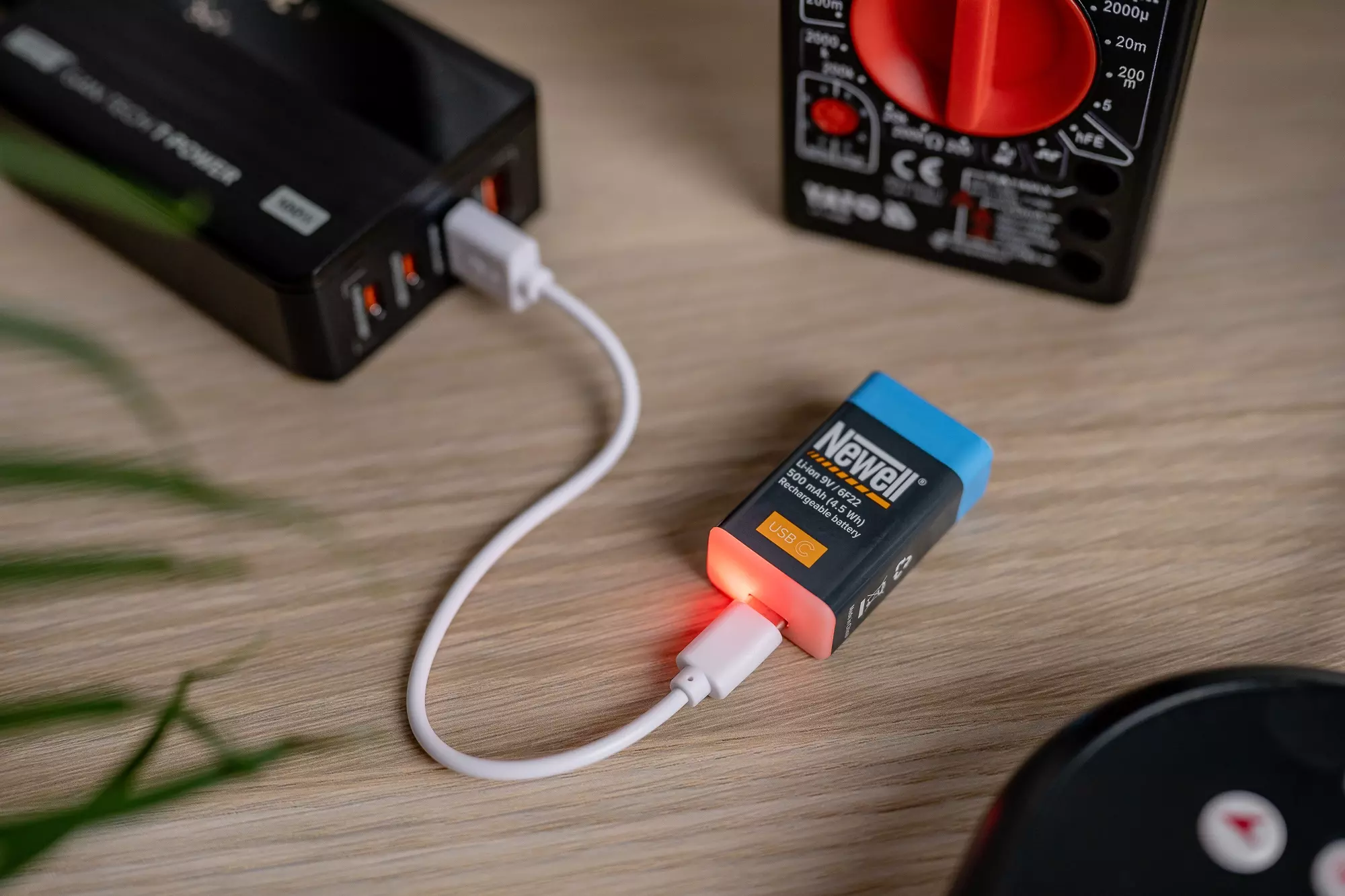 akumulator-newell-9-v-usb-c-500-mah