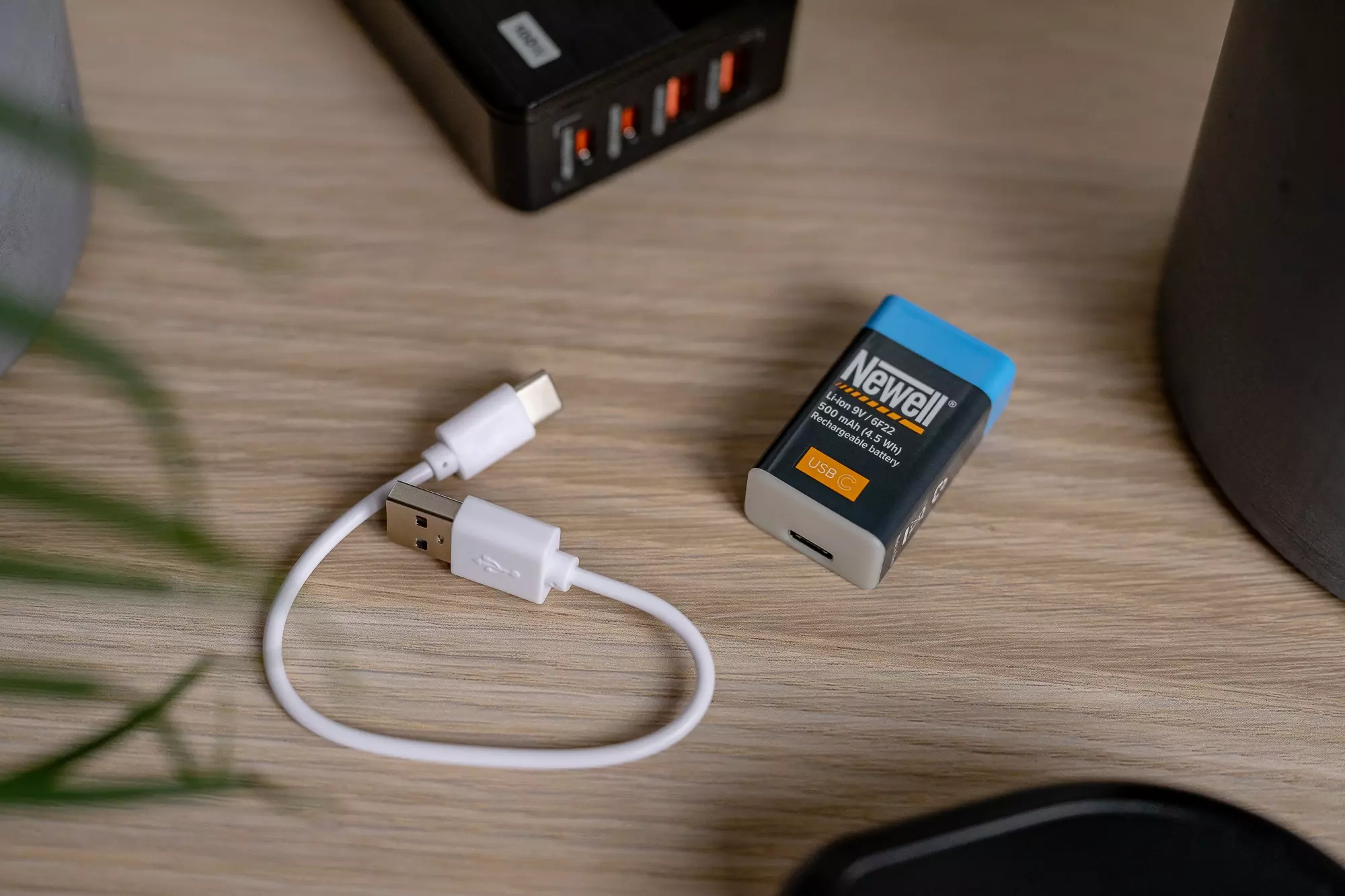 akumulator-newell-9-v-usb-c-500-mah