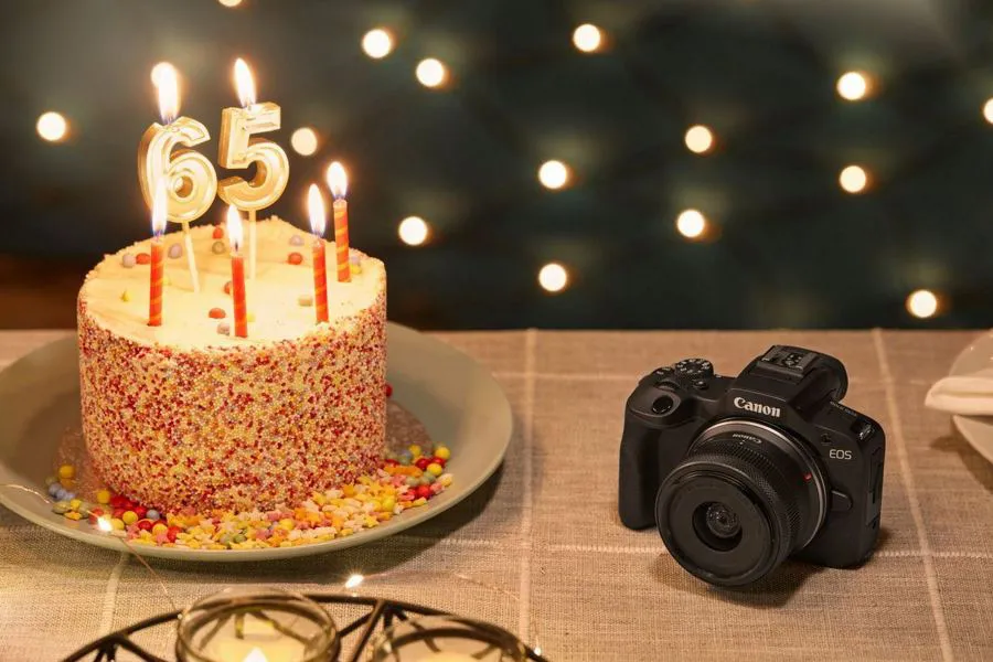 Canon EOS R100 + RF-S 18-45 mm f/4.5-6.3 IS STM