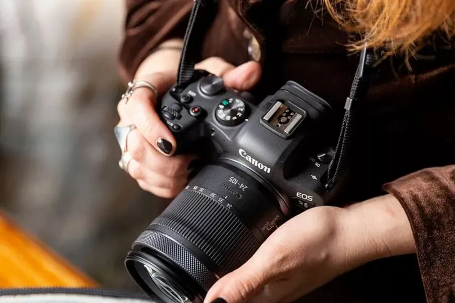 Canon EOS R6 + 24-105 mm f/4-7.1 IS STM