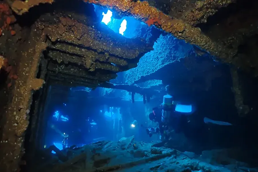 Aparat OM SYSTEM Tough TG-7 czarny