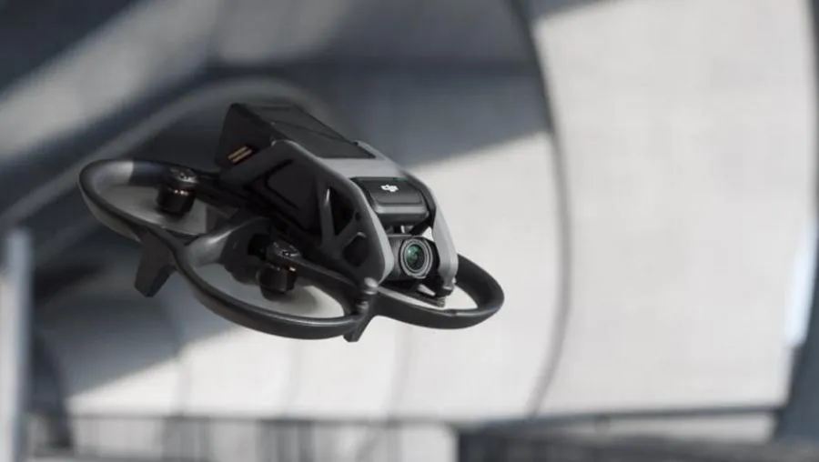 Dron DJI Avata Pro-View Combo (DJI Goggles 2)