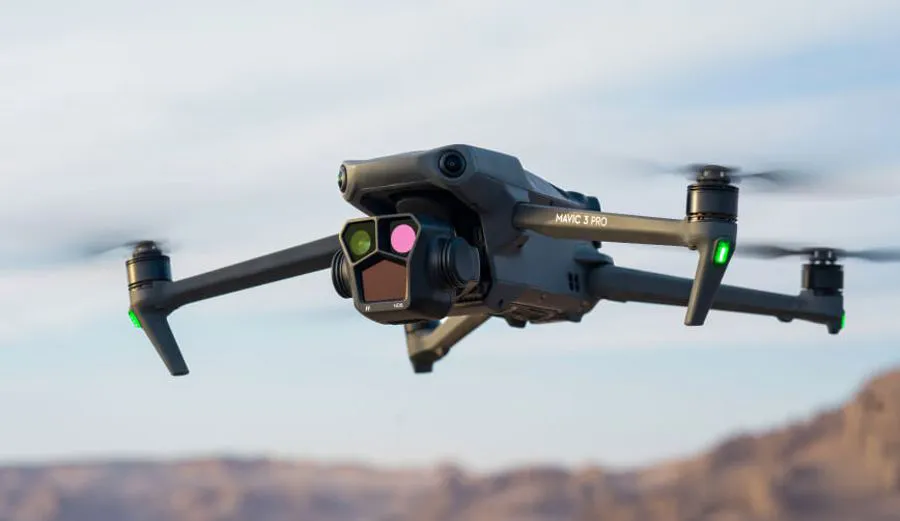 Dron DJI Mavic 3 Pro (bez kontrolera)