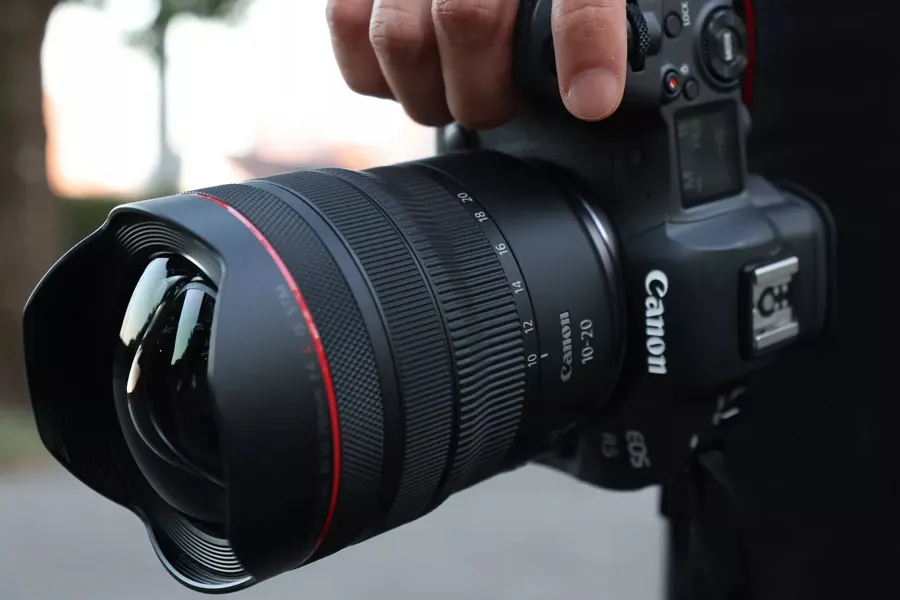 Canon RF 10-20 mm f/4 L IS STM