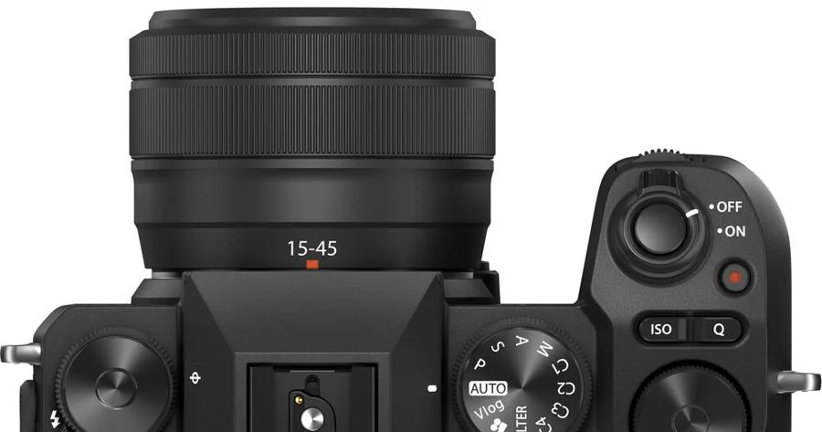 FujiFilm X-S20 + XC 15-45 mm f/3.5-5.6 OIS PZ