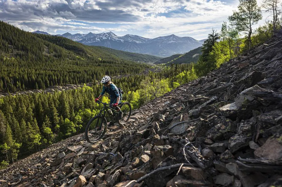 Sigma 24 mm f/1.4 DG DN Art / Sony E