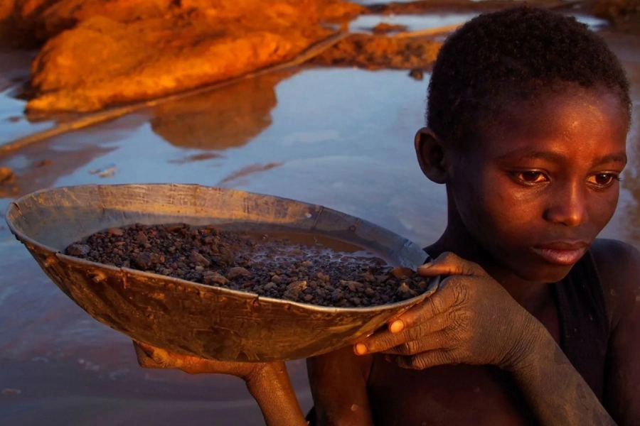 Obiektyw OM SYSTEM M.Zuiko Digital ED 14-150 mm f/4-5.6 II