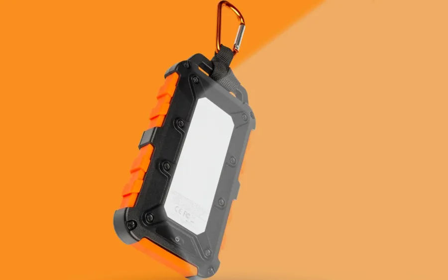 Powerbank solarny Xtorm Xtreme Solar Power Bank XR104 20W 10000 mAh