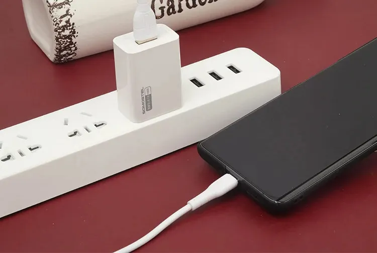  Ładowarka sieciowa Somostel SMS-A18 kabel TYP-C 18W QC3.0 Fast Charger Kit