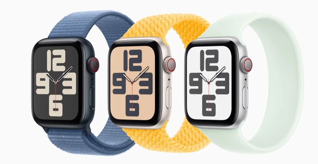 Apple Watch SE V2 GPS 44 mm koperta z aluminium w kolorze księżycowej poświaty z paskiem sportowym rozmiar S/M księżycowa poświata