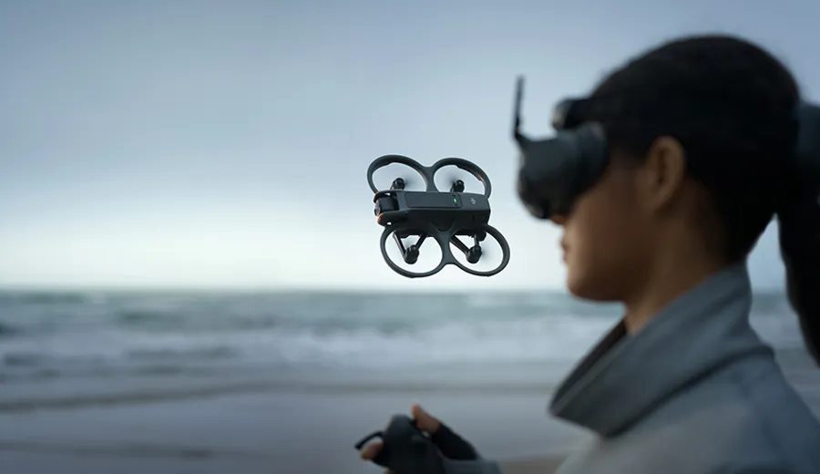 Dron DJI Avata 2 Fly More Combo (DJI Goggles 3, DJI RC Motion 3, 3 akumulatory)