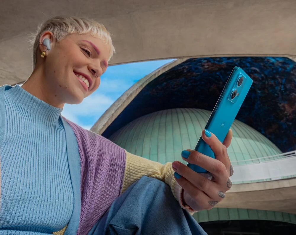 Motorola Edge 40 Neo 5G 12/256 GB Peach Fruzz