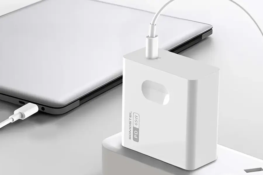Ładowarka sieciowa 65W GaN USB-C Somostel SMS-Q15 + kabel USB-C / USB-C biała