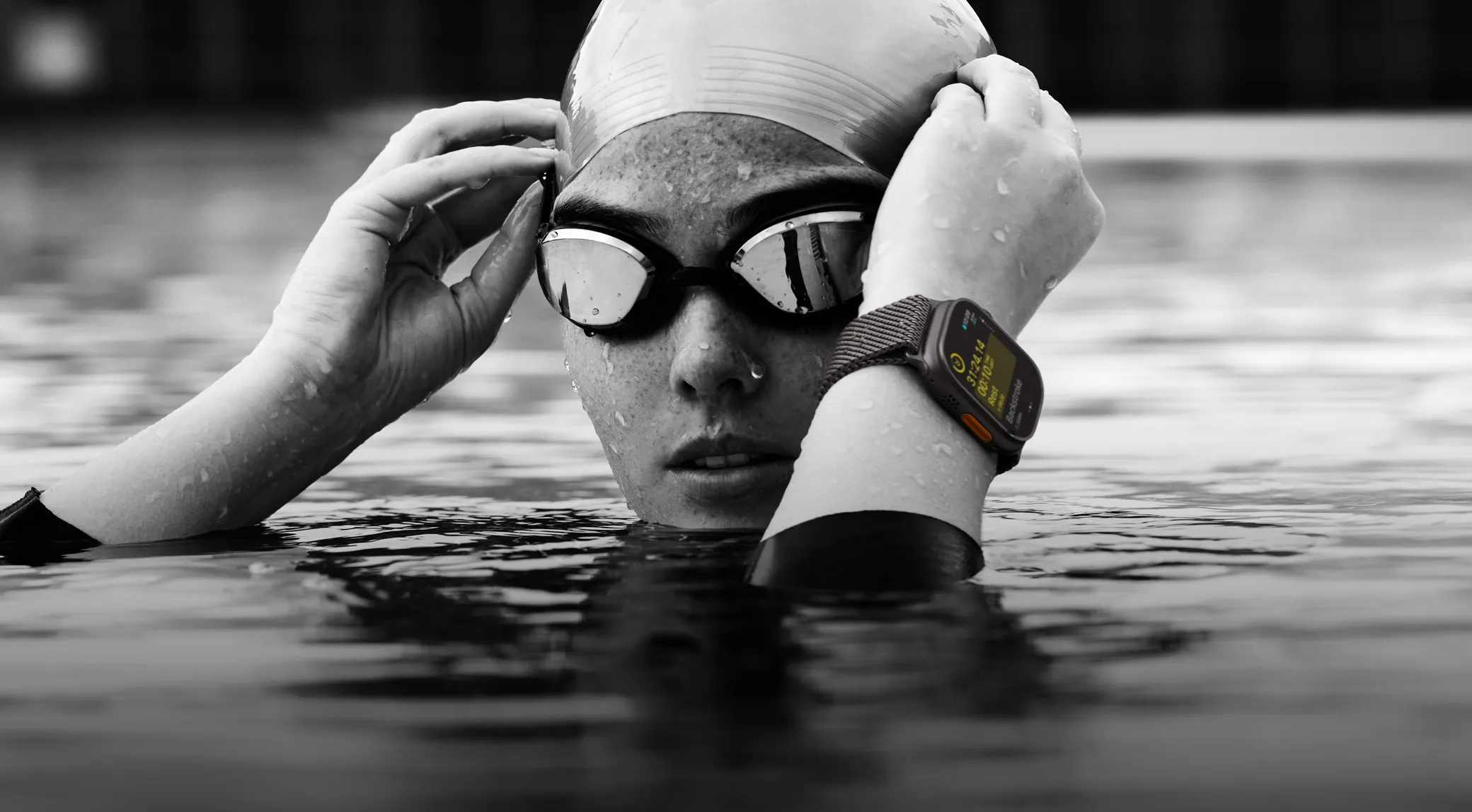 Apple Watch Ultra 2 LTE 49 mm czarna koperta tytanowa + pasek Ocean Black