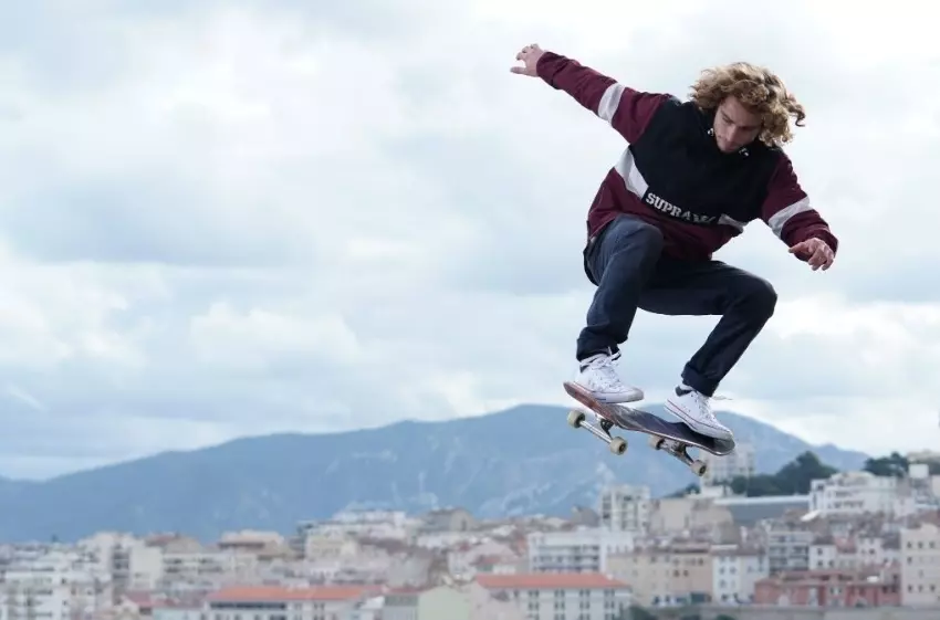 Sony A6400 + Sony E PZ 16-50 mm f/3.5-5.6 OSS II 